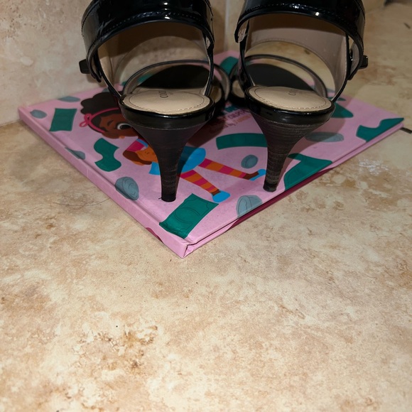 Coach heels size 8 woman’s - Picture 4 of 5